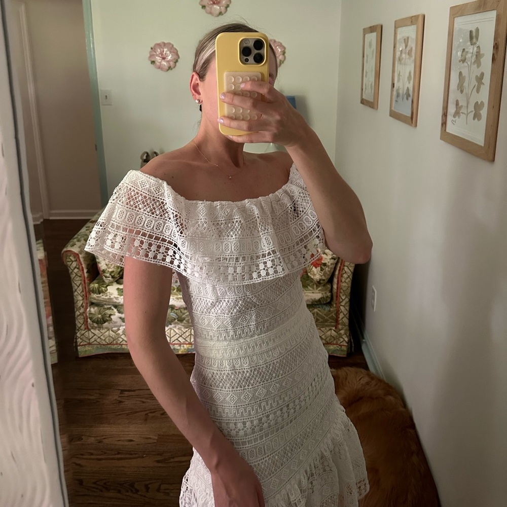 NWT - Never worn Endless Rose White Lace Dress